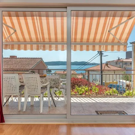Comfortable Near The Sea Apartment *