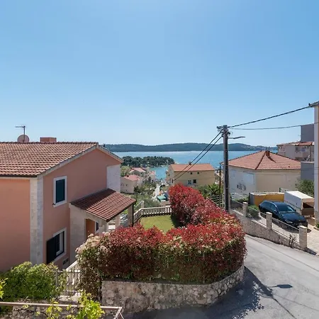 Apartment Comfortable Near The Sea *