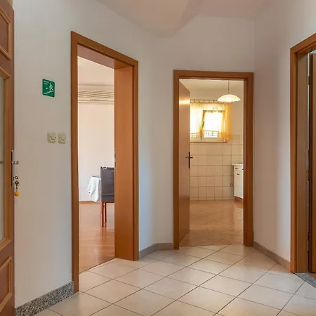 Apartment Comfortable Near The Sea *