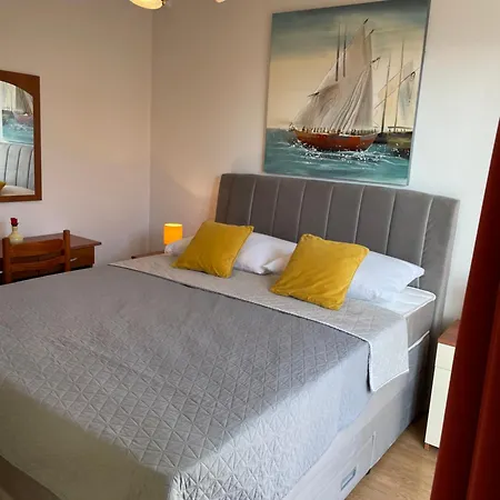 Comfortable Near The Sea Apartament